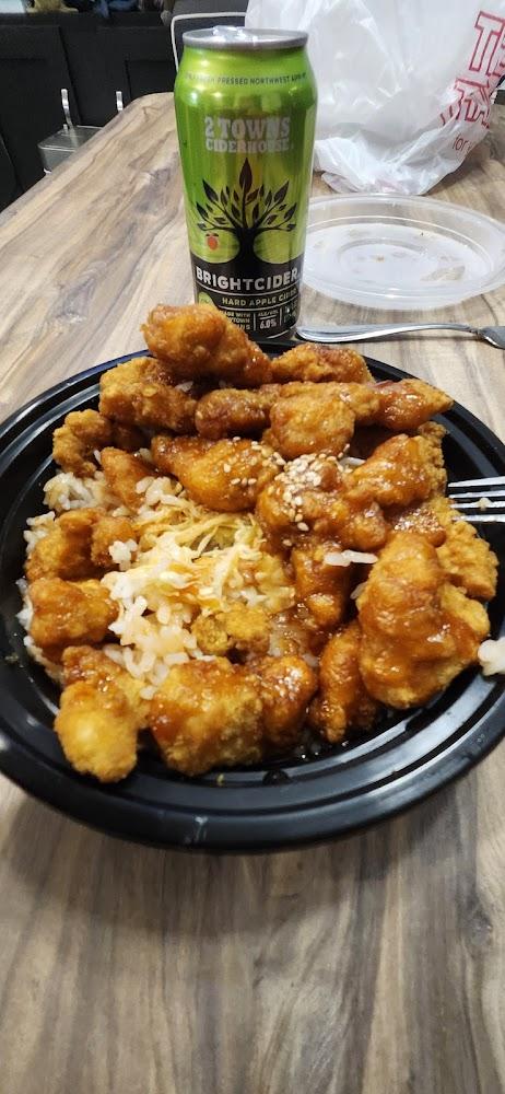 Country Market Deli & Young's Kitchen (Korean Cuisine)