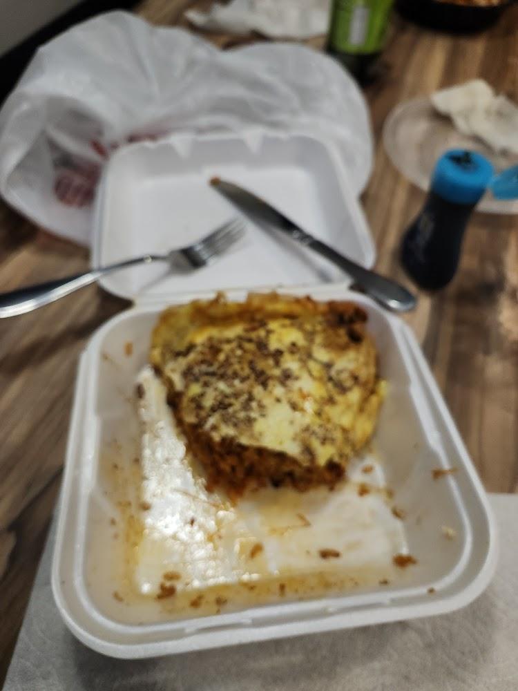 Country Market Deli & Young's Kitchen (Korean Cuisine)